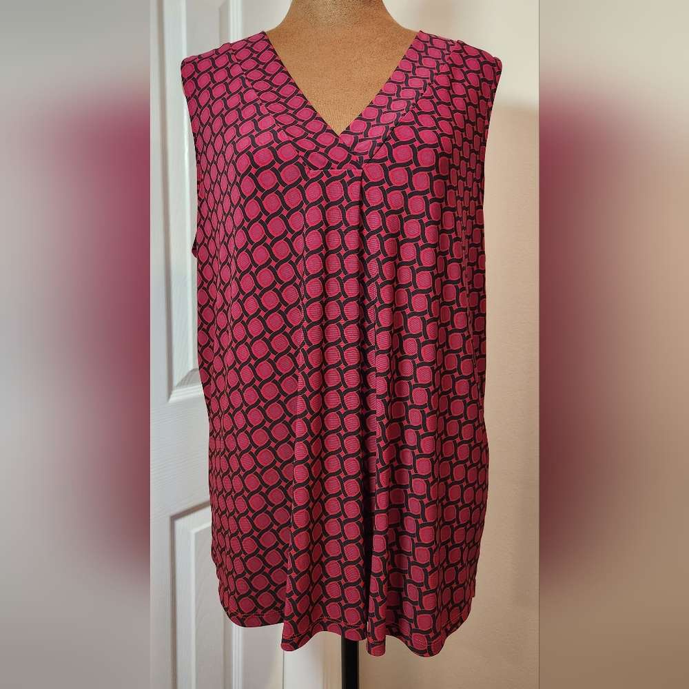 Anne Klein Pink and Black Geometric Sleeveless Top